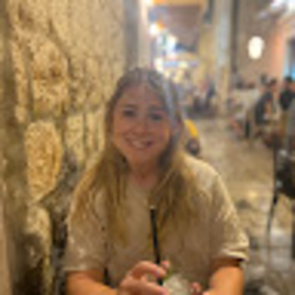 Meet your Posher, Keira - Picture 1 of 1